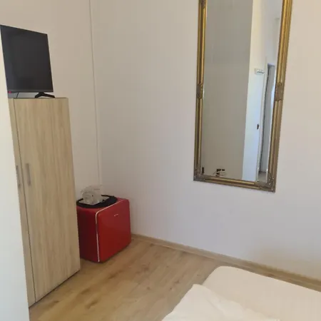 Πανσιόν Pensiunea Corina Boutique 3*